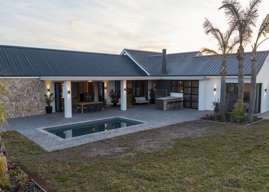 4 Bedroom Property for Sale in Kromme River Estate Eastern Cape